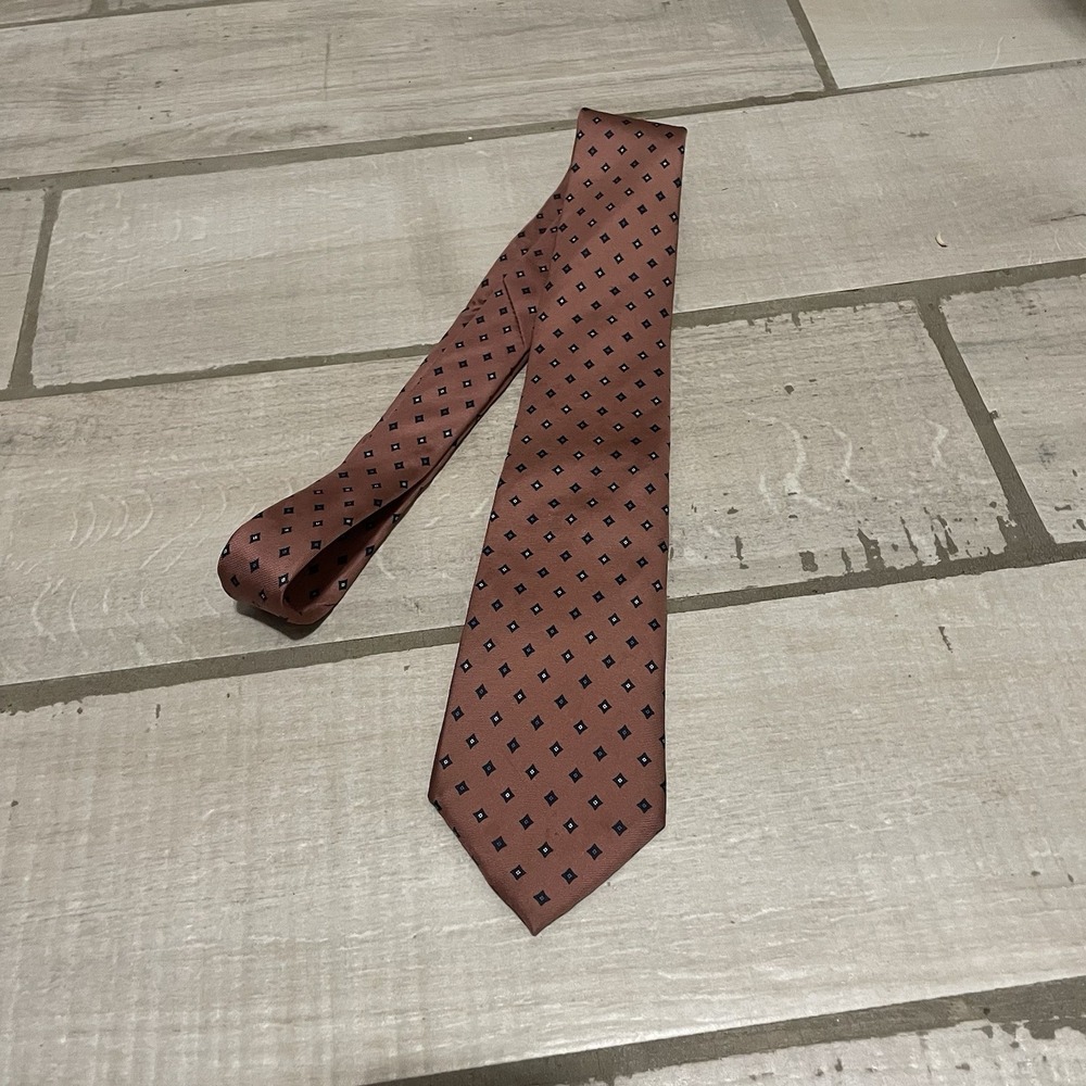 Christian Dior Tie Men's Red Vintage Designer Medallion Geometric 100% Silk 57"